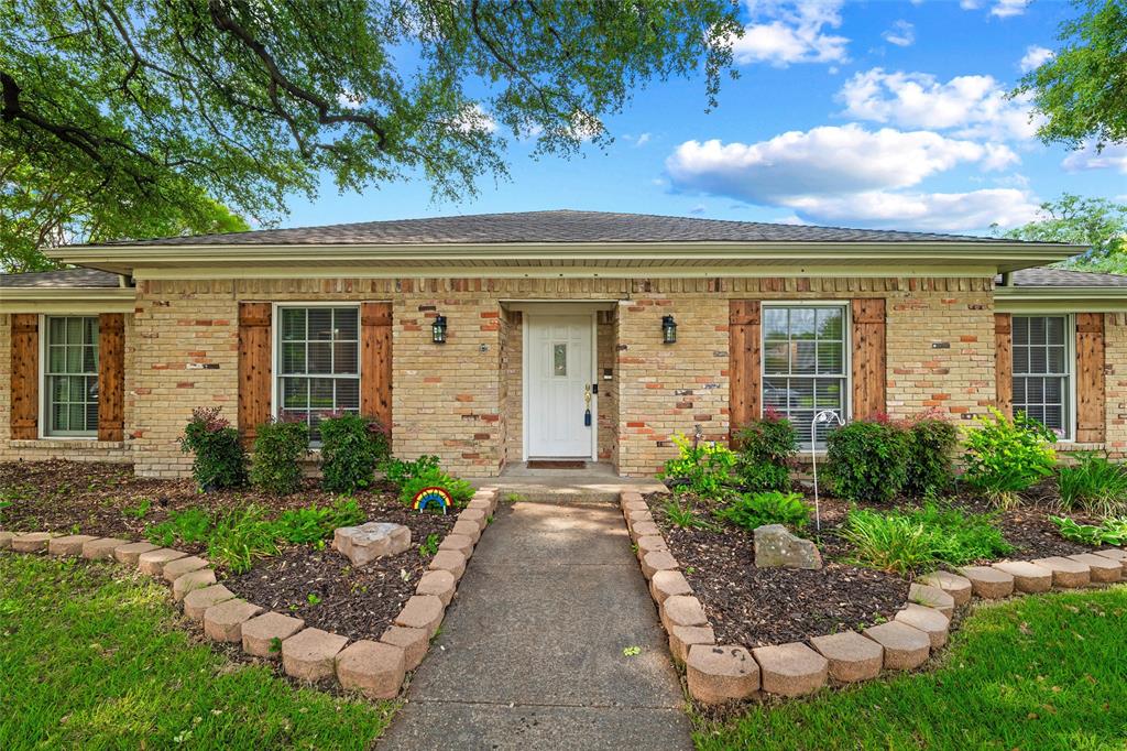 1004 Rainbow Drive