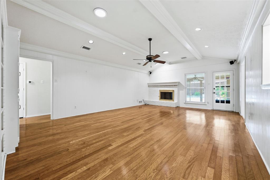 1004 Rainbow Drive