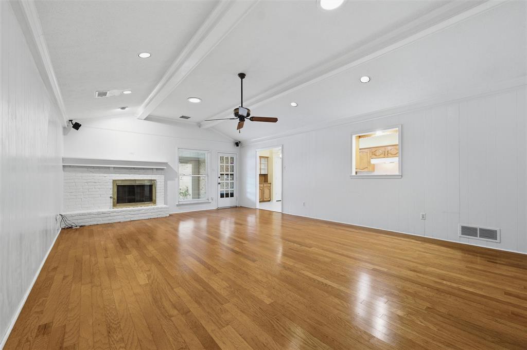 1004 Rainbow Drive