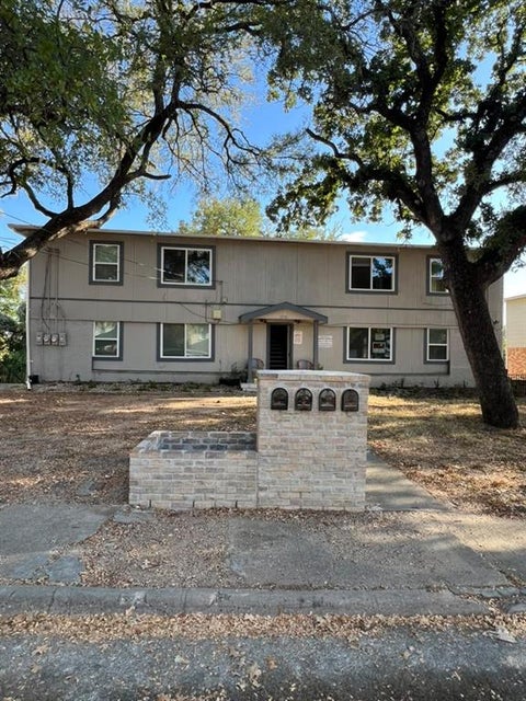 Photo of 2232 Riverview Drive #A-D, Irving, TX 75060 (MLS # 21391431)