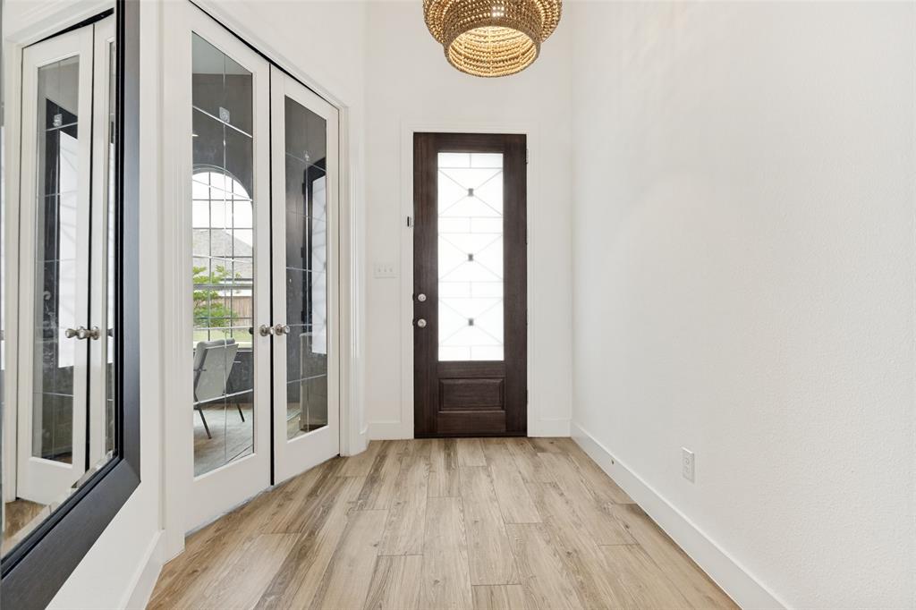 816 Bretallow Drive