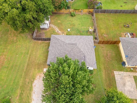 Photo of 807 Lee Street, Tioga, TX 76271 (MLS # 21337662)