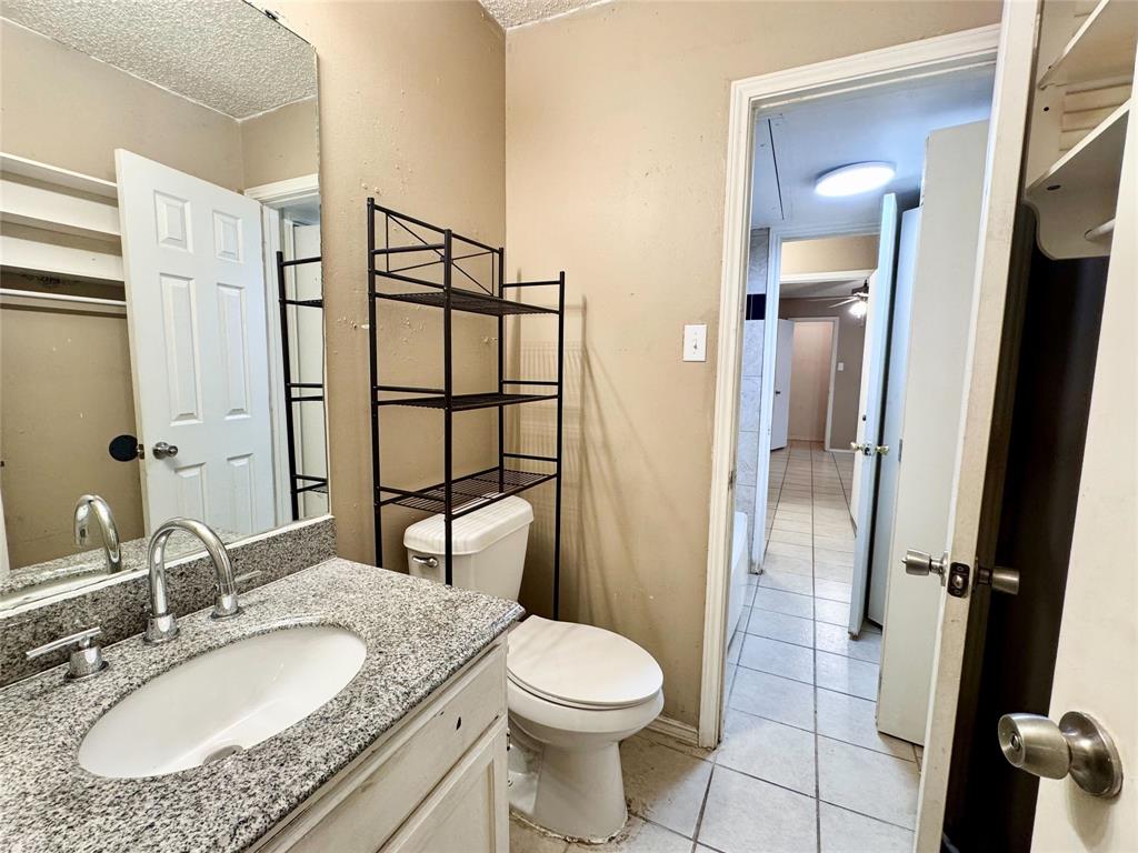 TWENTY OAKS ADDITION - Residential Lease