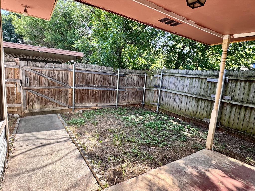 TWENTY OAKS ADDITION - Residential Lease