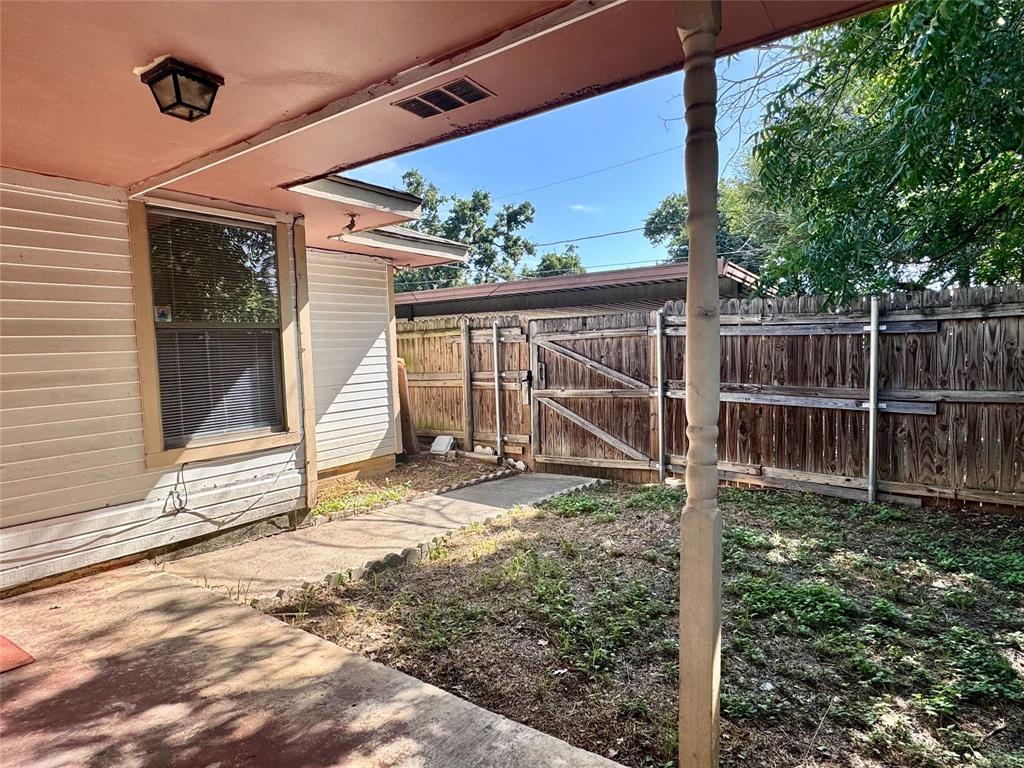 TWENTY OAKS ADDITION - Residential Lease