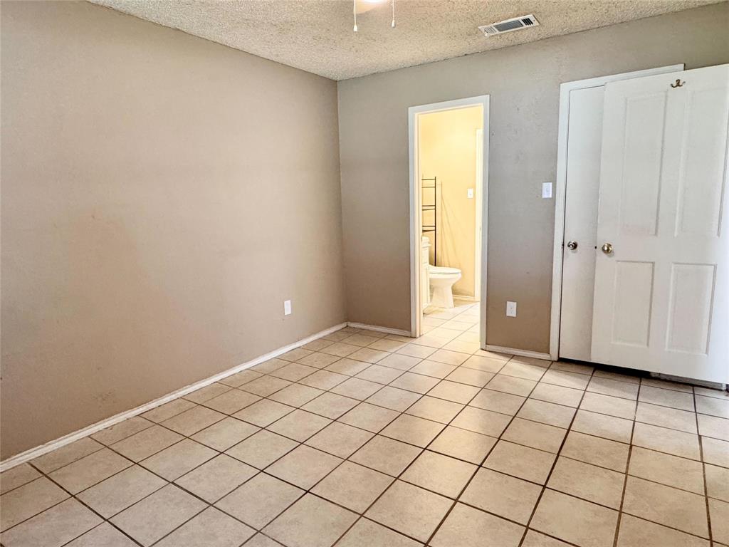 TWENTY OAKS ADDITION - Residential Lease