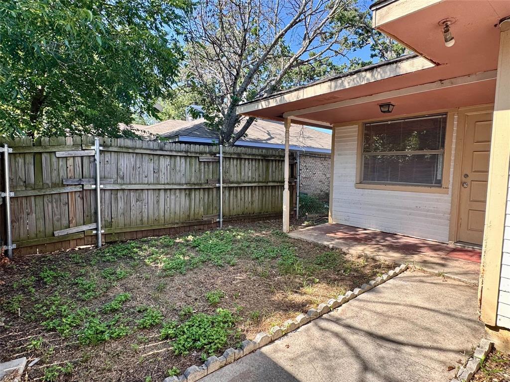 TWENTY OAKS ADDITION - Residential Lease