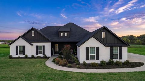 A home in Lone Oak