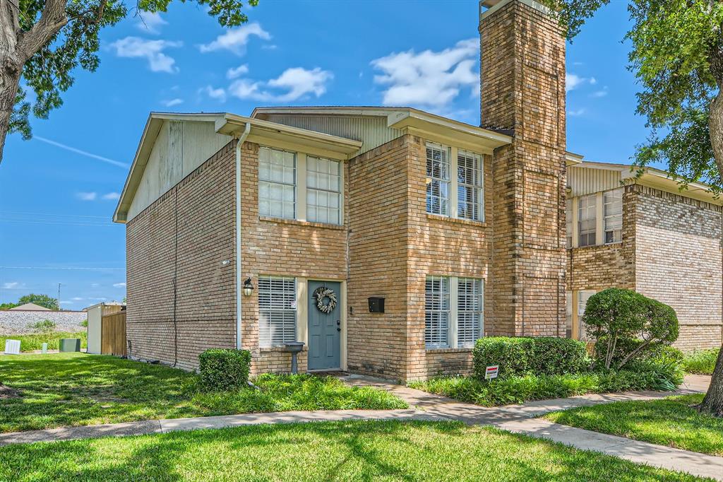 511 Towne House Lane