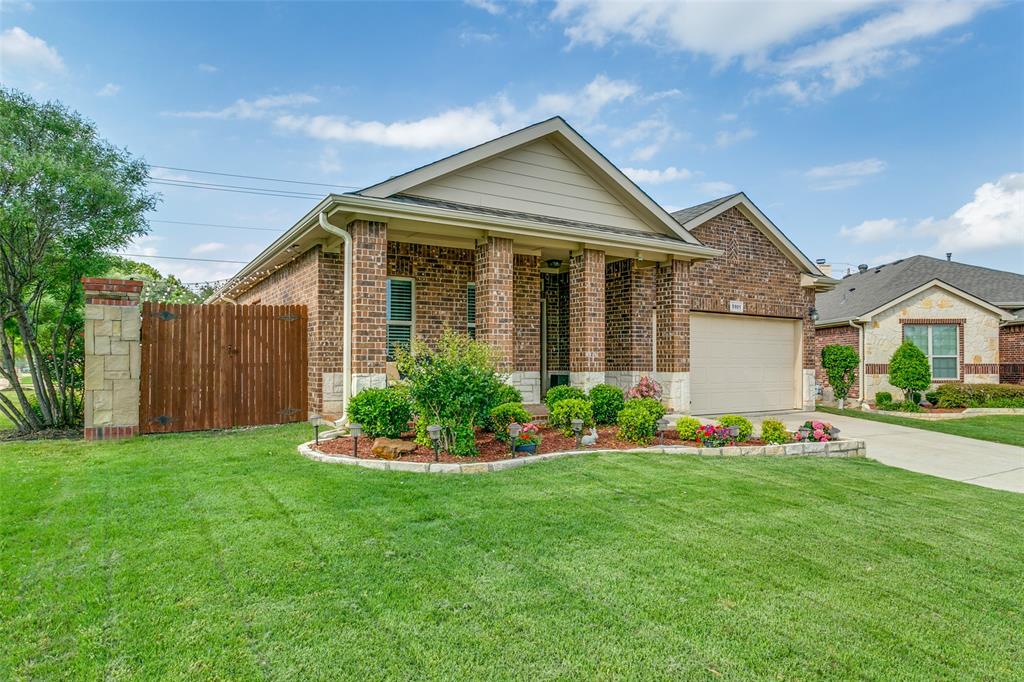 5901 Glenwood Drive