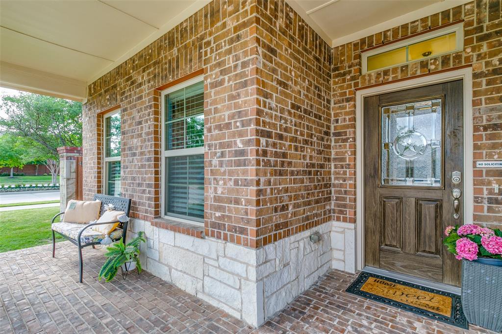 5901 Glenwood Drive