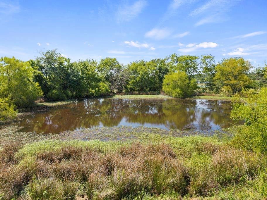 E R Merrell Surv Abs #639 - Land