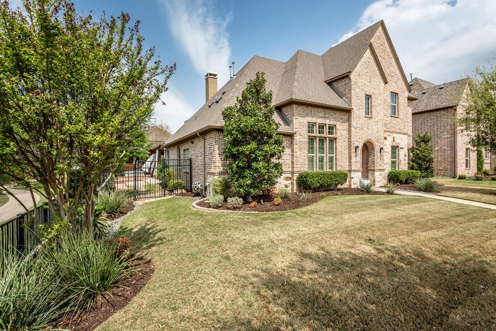 Starcreek Ph Six - Residential