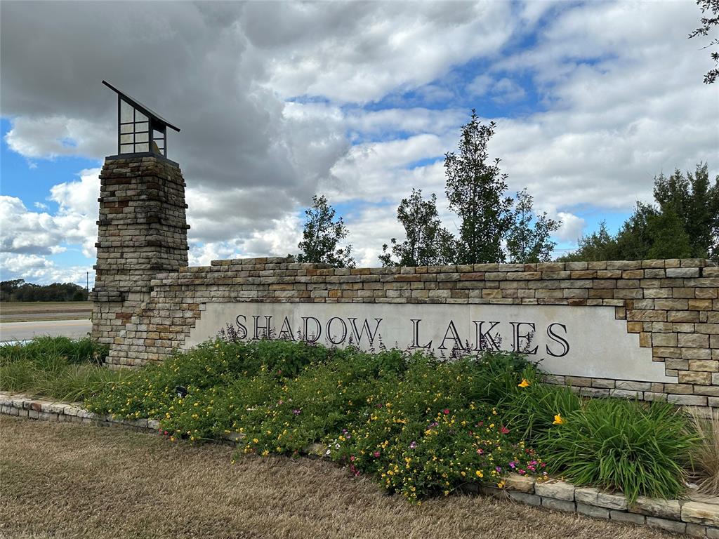 Shadow Lakes Ph 1 - Land