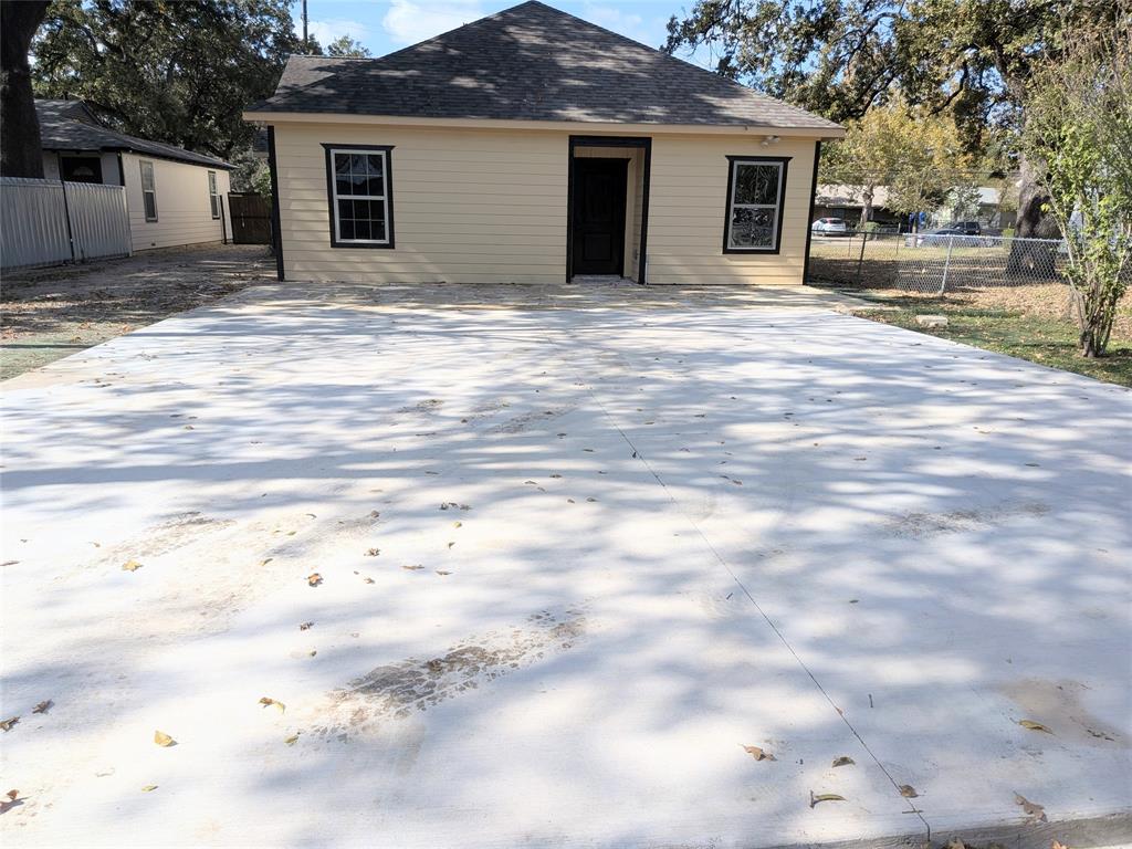 ELAM HEIGHTS - Residential