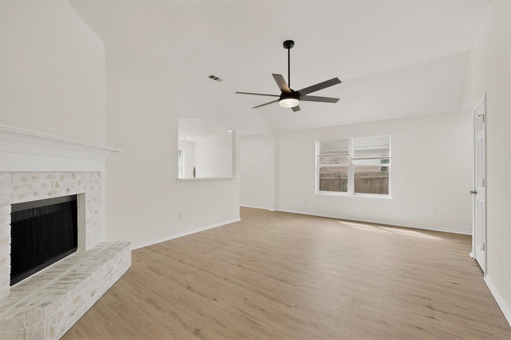 Montecito Plaza - Residential