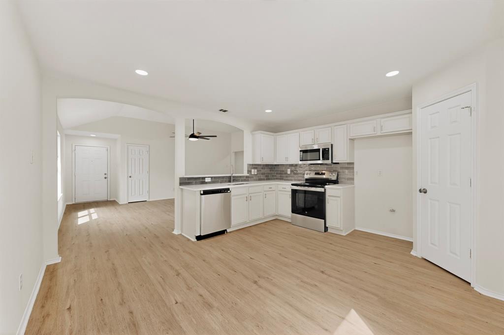 Montecito Plaza - Residential