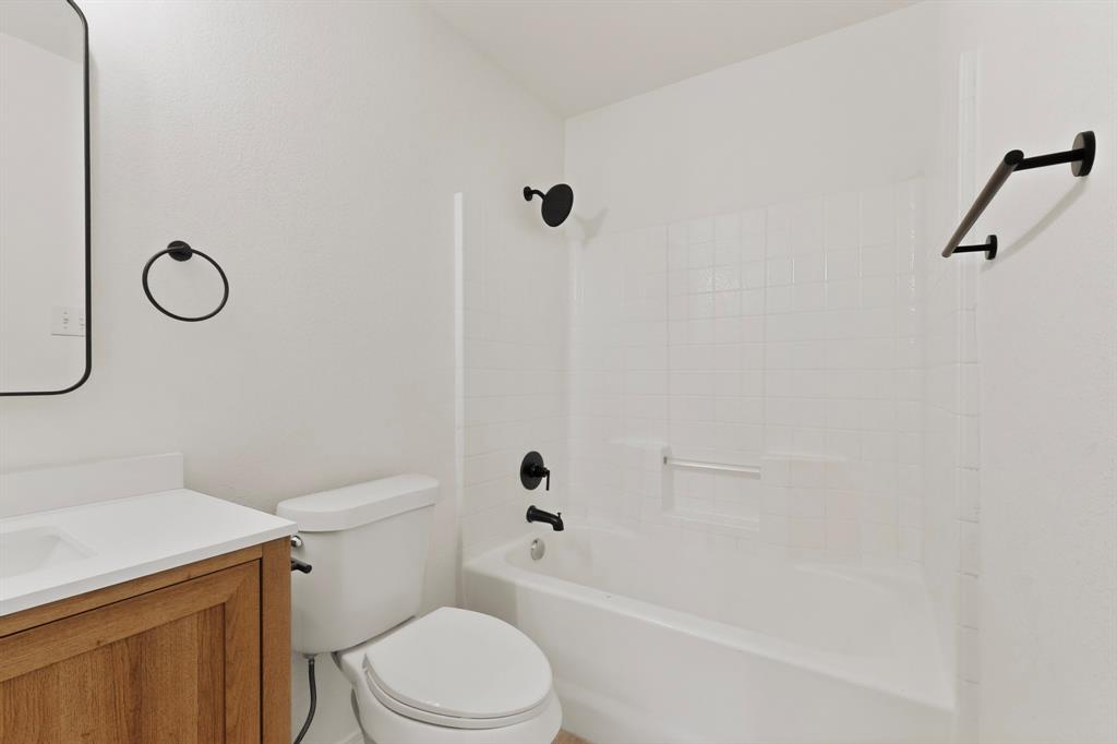 Montecito Plaza - Residential