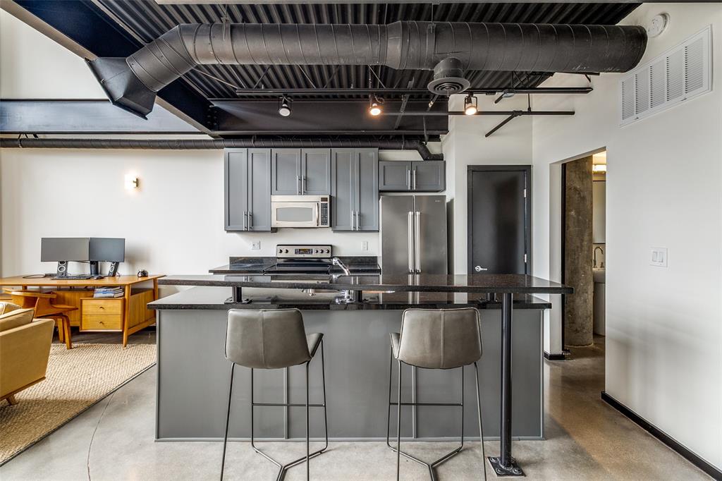 3110 Thomas Avenue 535