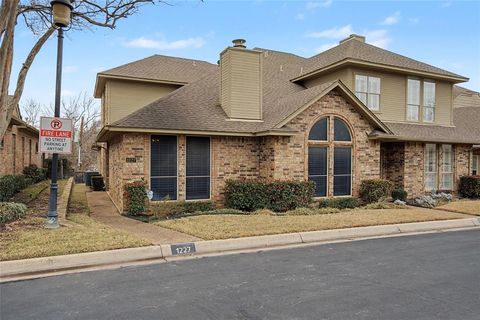 1227 Wooded Trail Hurst TX 76053
