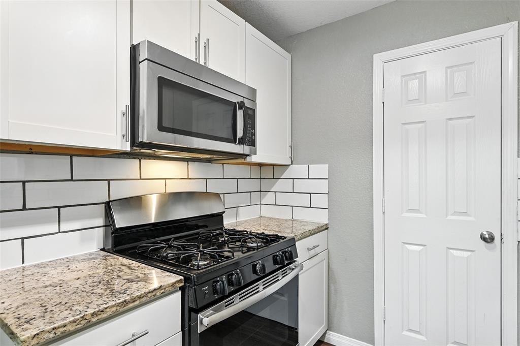 Deerpath Village 05 - Residential