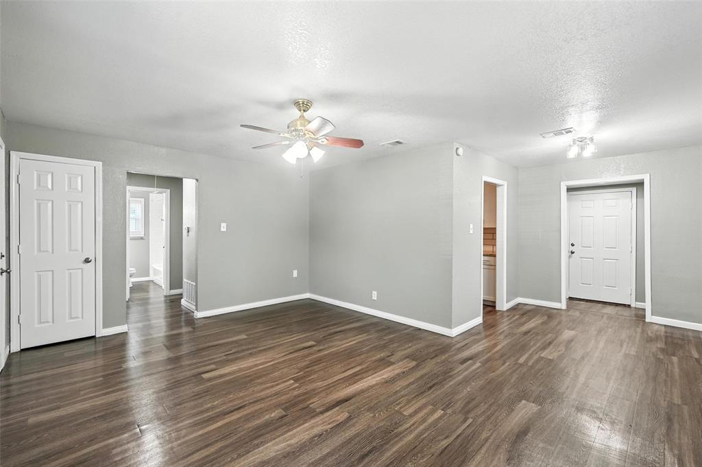 Deerpath Village 05 - Residential