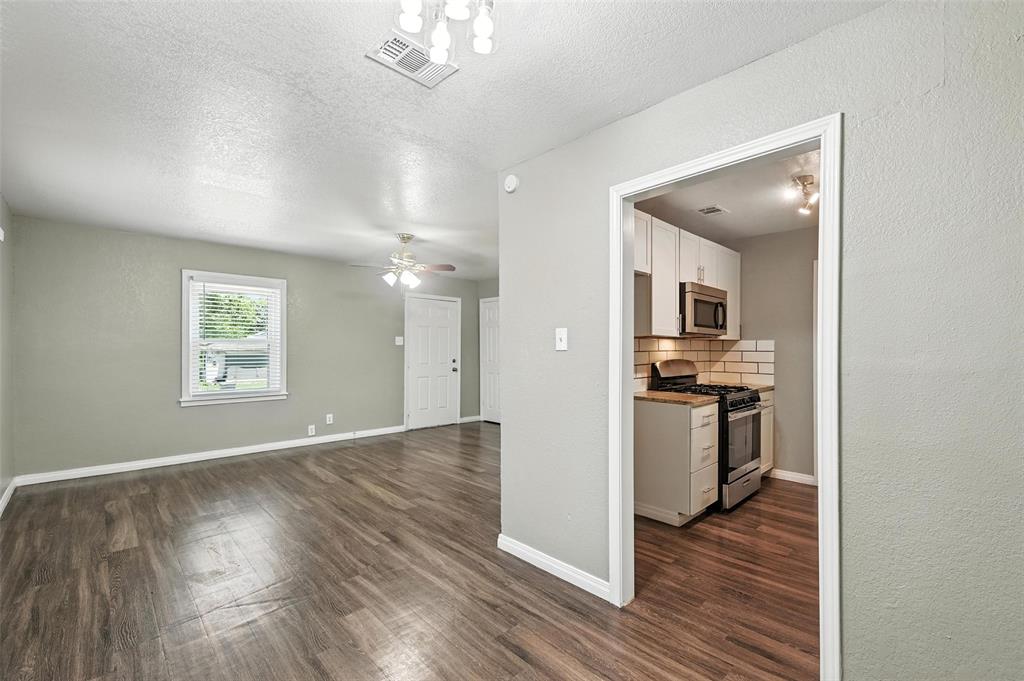 Deerpath Village 05 - Residential