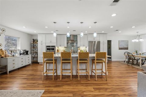 1811 Park Hill Drive Arlington TX 76012