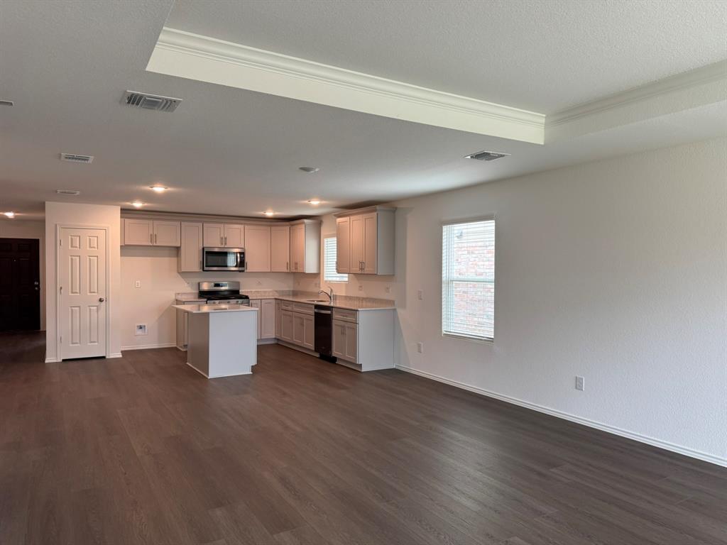 ALPHA RANCH - Residential Lease