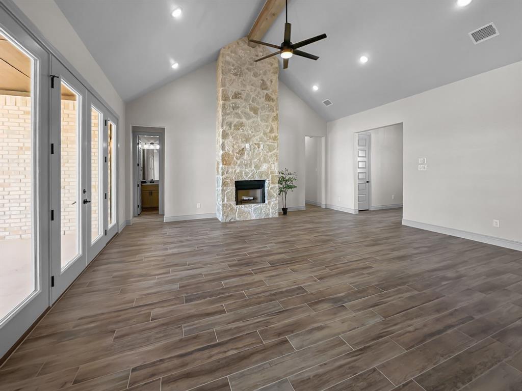 195 Coalson Crossing