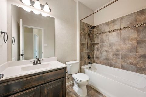 Tiny photo for 612 Ravenwood Drive, Saginaw, TX 76179 (MLS # 21098859)