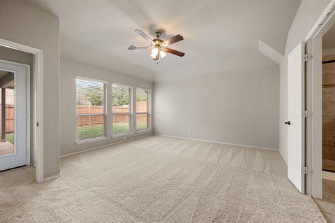 Tiny photo for 612 Ravenwood Drive, Saginaw, TX 76179 (MLS # 21098859)