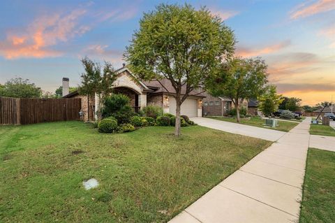 Tiny photo for 612 Ravenwood Drive, Saginaw, TX 76179 (MLS # 21098859)