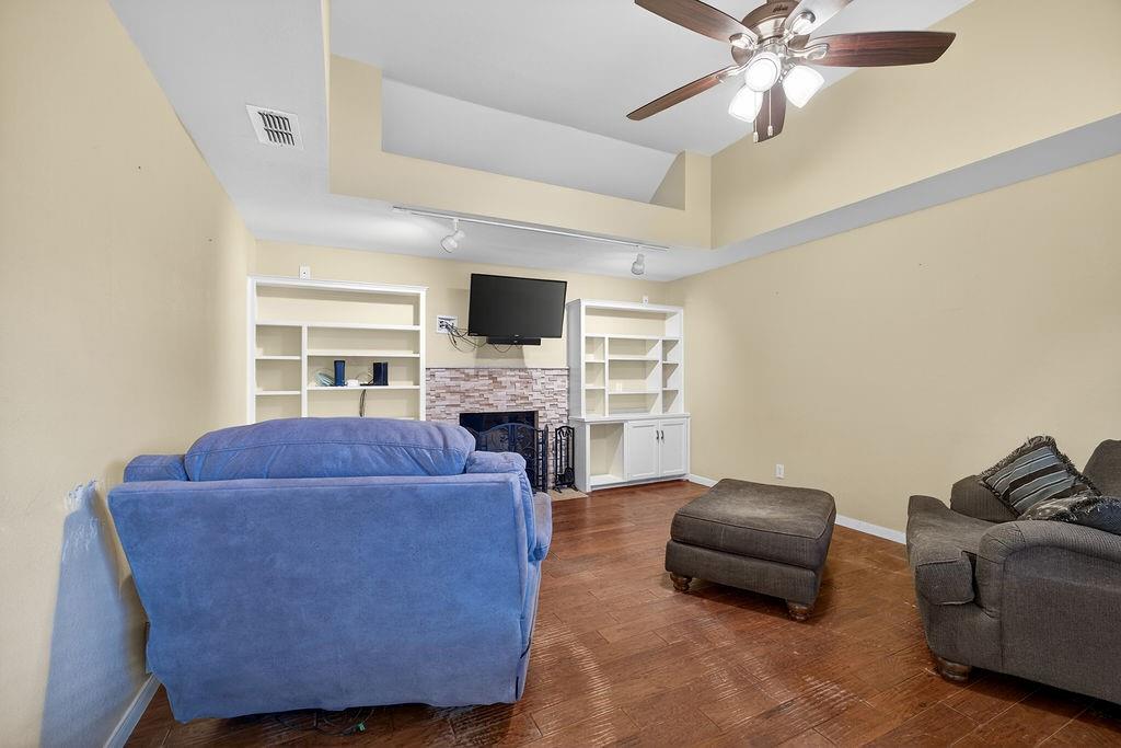 Meadow Lakes Add - Residential