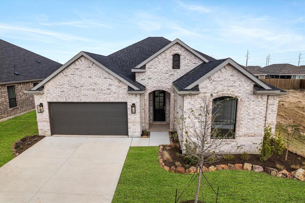 3912 Felicity Lane