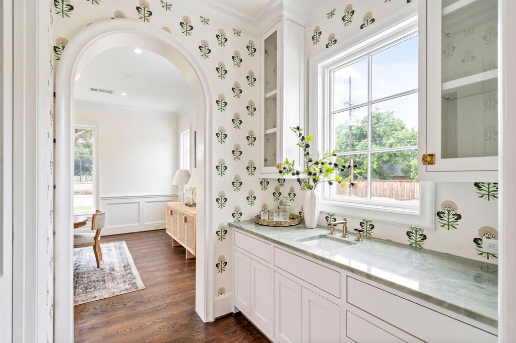 Midway Hills - Residential