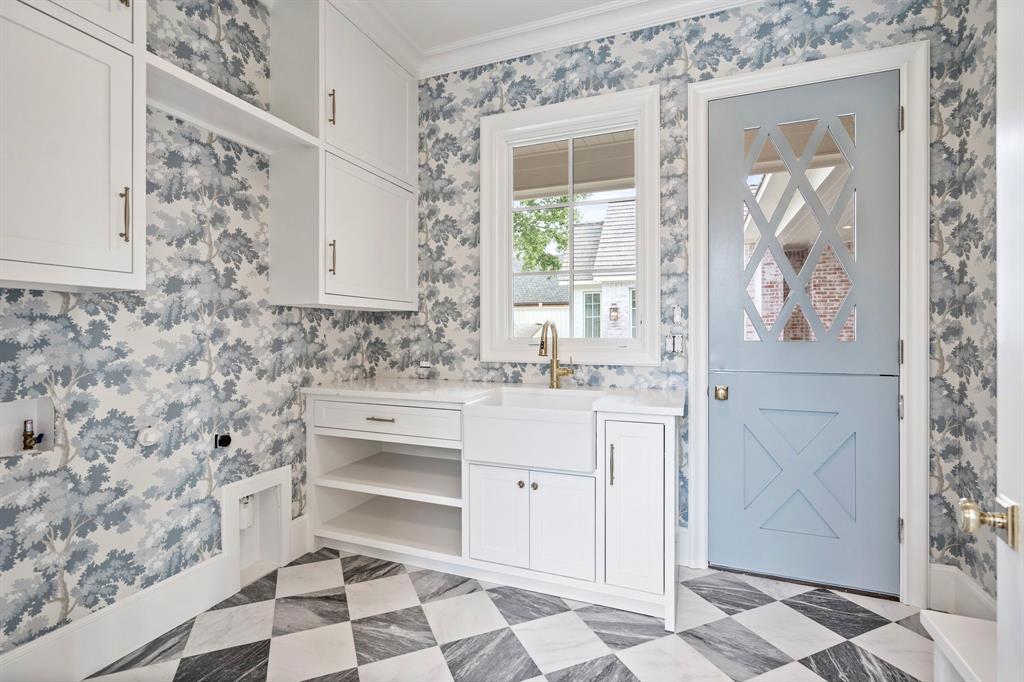 Midway Hills - Residential