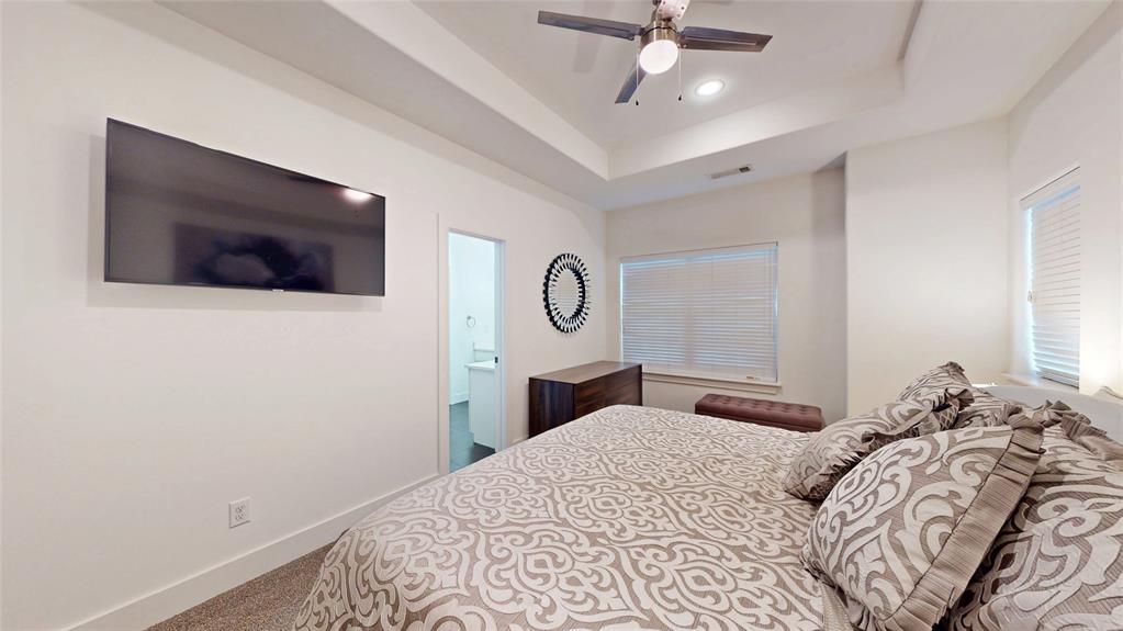 Bryan Pkwy Condos Bldg 5811 - Residential