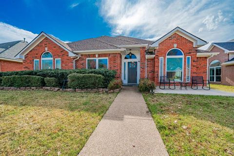 2102 Greenview Drive Carrollton TX 75010