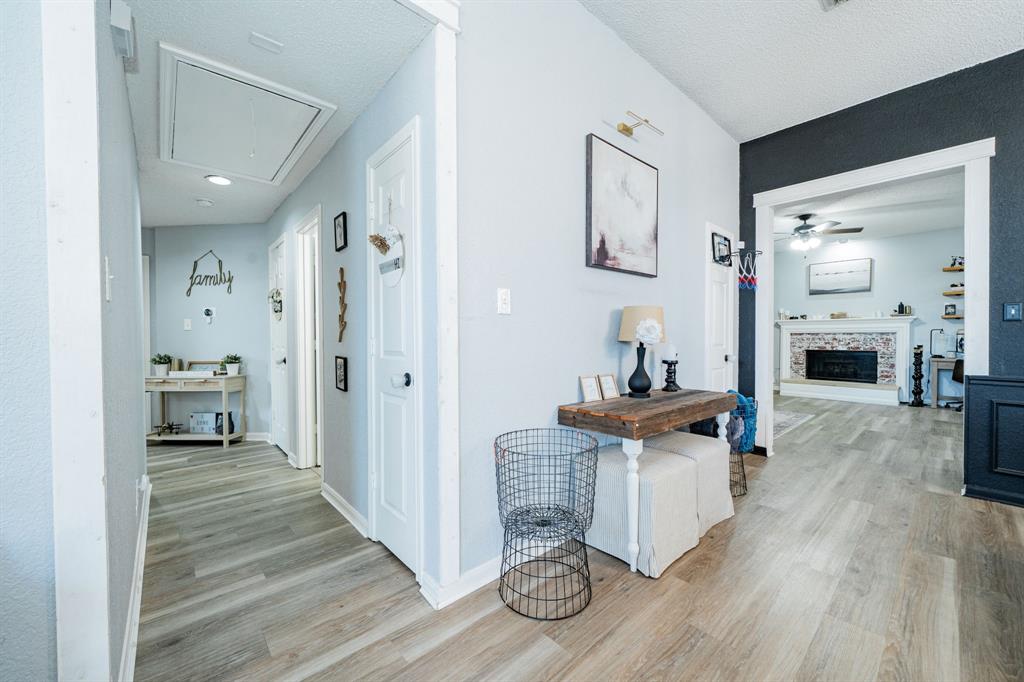 2102 Greenview Drive