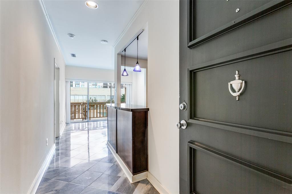 6211 W Northwest Highway G205