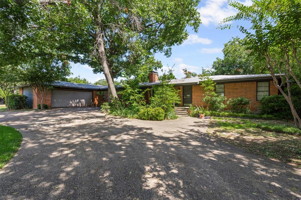 4415 Enfield Drive