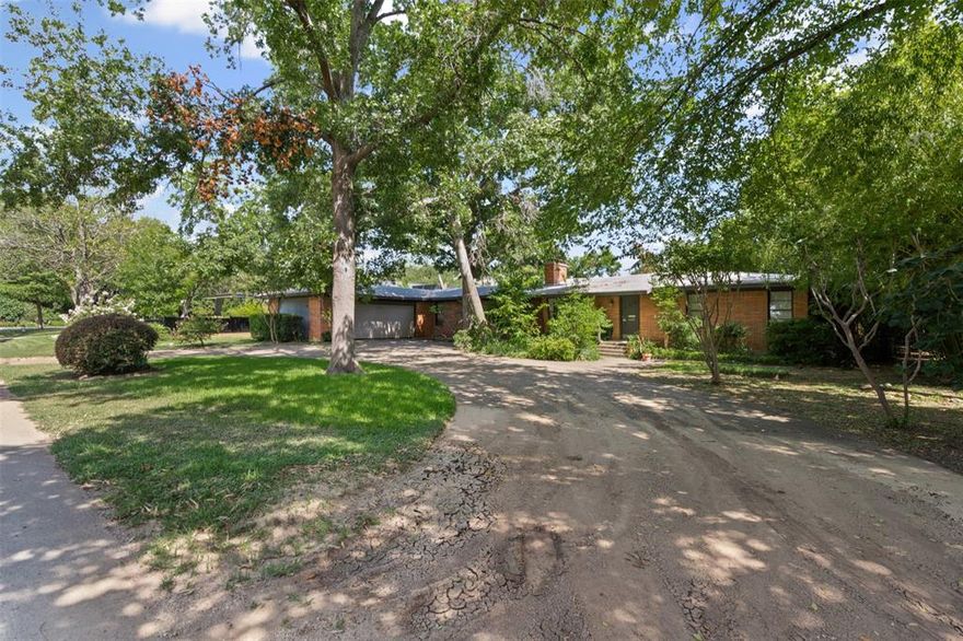 Rare Opportunity in Old Preston Hollow — Renovate or Rebuild
Situated in one of Dallas’s most prestigious neighborhoods, this expansive .418 acre estate lot in Old Preston Hollow offers a unique opportunity to create your dream home in a premier setting. Tucked away on a quiet, tree-lined street surrounded by multi-million dollar estates, the property currently features a charming mid-century home built in the 1950s, ideal for a thoughtful renovation or full redevelopment.