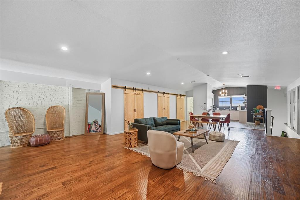 Town Rowlett Original Of - Commercial Sale