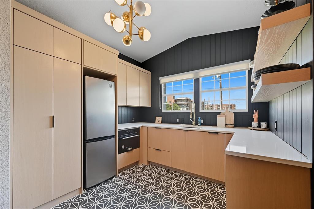 Town Rowlett Original Of - Commercial Sale