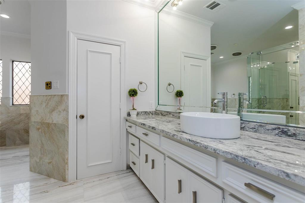 Chateau Blois - Residential