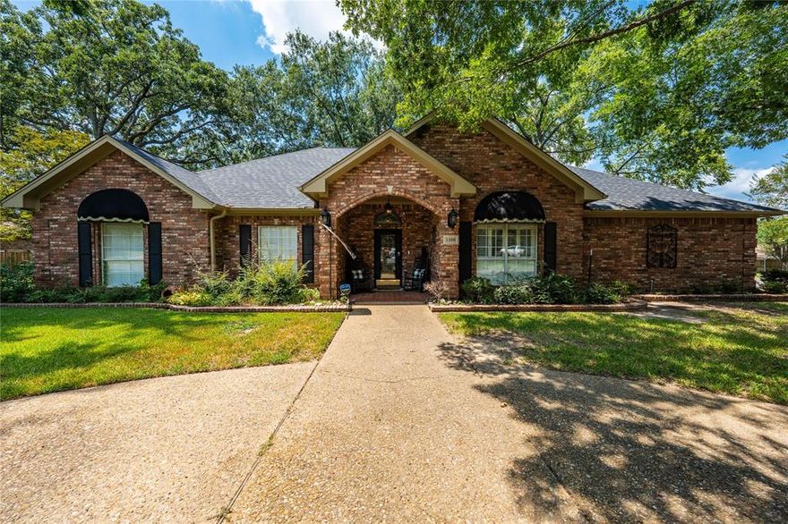 Nestled in a peaceful neighborhood, this charming 3-bedroom, 2.5-bath brick home exudes warmth and comfort. The exterior features classis plantation shutters, while the interior presents a spacious floor plan well-loved and maintained. The kitchen is a culinary delight, equipped with elegant granite countertops, large pantry, and a separate dining room for entertaining. The inviting living room, complete with custom cabinetry and a cozy gas fireplace, is a perfect for gatherings. The primary bedroom offers a unique touch with its roomy separate closets. Convenience continues with a laundry room accessible from the 3-car garage. Highlighting the home is the bright ALL SEASON room that is located off the kitchen, adorned with windows that illuminate the space, providing a perfect retreat throughout the year. The backyard offers a separate little oasis where you can entertain or enjoy a quiet evening.
**Some property can be purchased separately if interested.