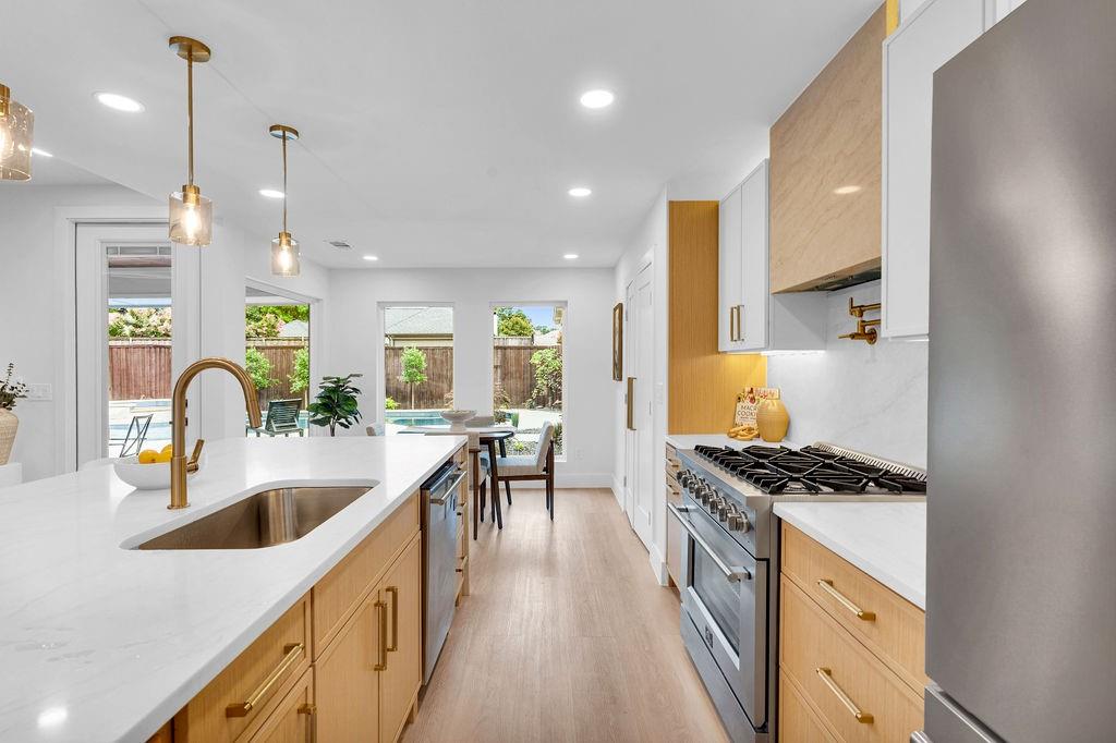2432 Winona Drive