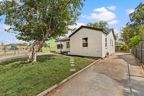 Tiny photo for 3855 Dowdell Street, Fort Worth, TX 76119 (MLS # 21396805)