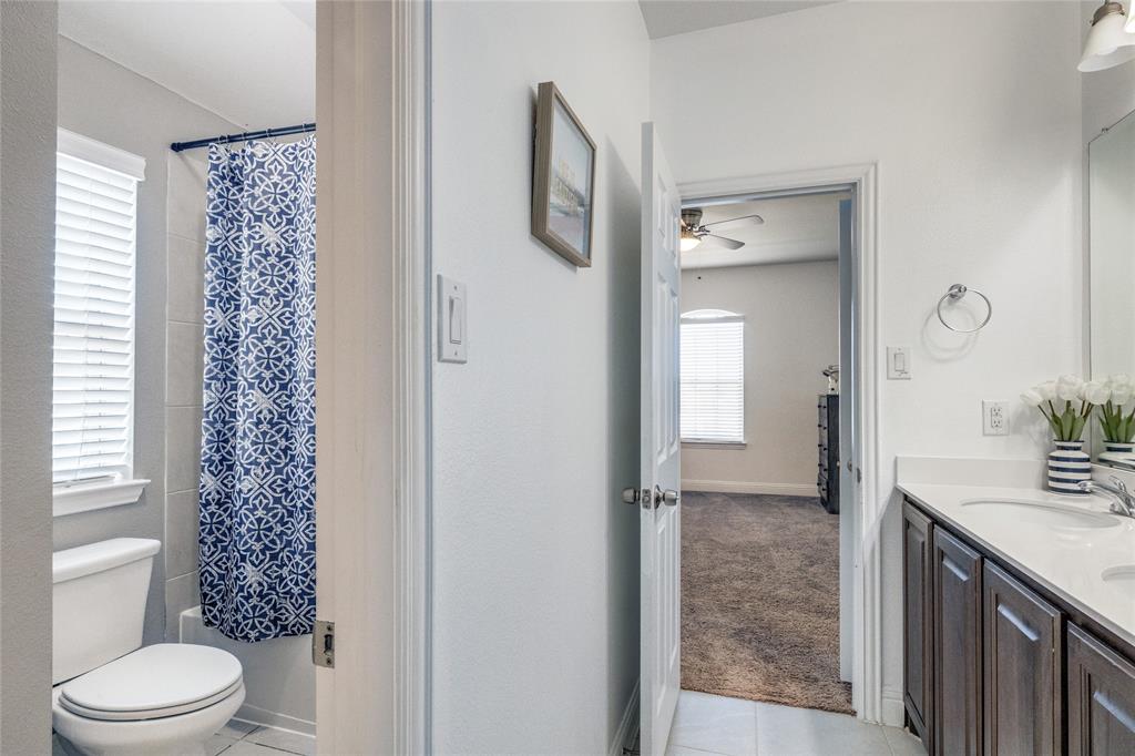 Glen Vlg Crk - Residential